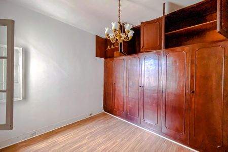 Casa à venda com 300m², 3 quartos e 2 vagasQuarto 2