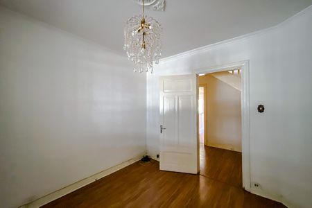 Casa à venda com 300m², 3 quartos e 2 vagasSala