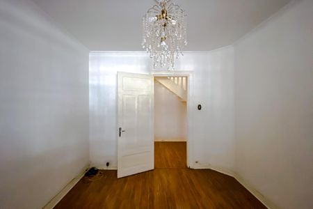 Casa à venda com 300m², 3 quartos e 2 vagasSala