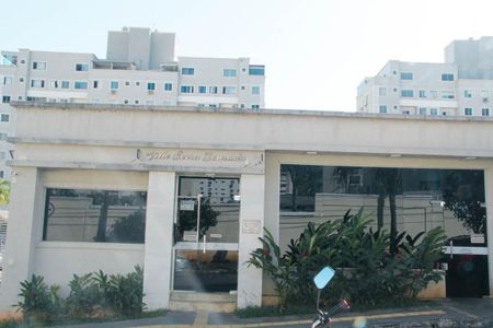 Apartamento para alugar com 44m², 2 quartos e 1 vagaFachada e portaria