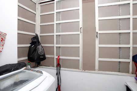 Apartamento à venda com 67m², 2 quartos e sem vagaCozinha e Área de Serviço