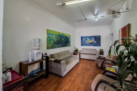 Casa à venda com 247m², 8 quartos e 1 vagaSala