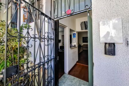 Casa à venda com 247m², 8 quartos e 1 vagaFachada 
