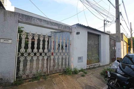 Casa à venda com 220m², 3 quartos e 3 vagasFachada