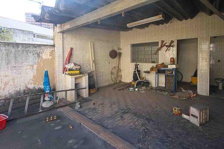 Casa à venda com 220m², 3 quartos e 3 vagasTerraço