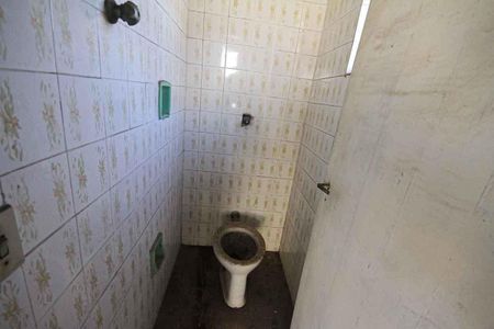 Casa à venda com 220m², 3 quartos e 3 vagasBanheiro de serviço