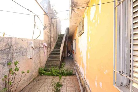 Casa à venda com 220m², 3 quartos e 3 vagasCorredor Lateral