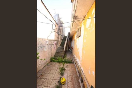 Casa à venda com 220m², 3 quartos e 3 vagasCorredor Lateral