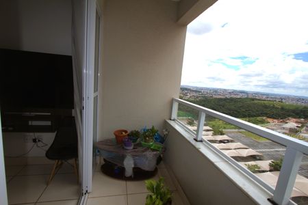 Apartamento à venda com 78m², 3 quartos e 2 vagasVaranda