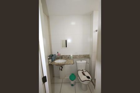 Apartamento à venda com 78m², 3 quartos e 2 vagasBanheiro de Serviço