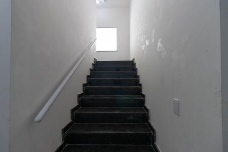 Studio à venda com 29m², 1 quarto e sem vagaEscada