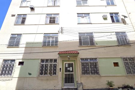Apartamento à venda com 55m², 2 quartos e sem vaga Apartamento à venda com 55m², 2 quartos e sem vagaFachada do bloco