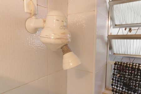 Apartamento à venda com 55m², 2 quartos e sem vaga Apartamento à venda com 55m², 2 quartos e sem vagaBanheiro