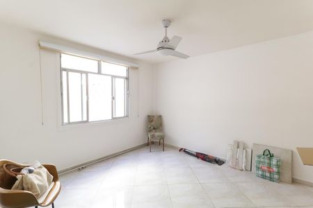 Apartamento à venda com 55m², 2 quartos e sem vaga Apartamento à venda com 55m², 2 quartos e sem vagaSala/Cozinha