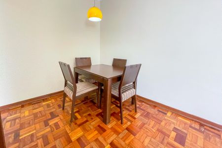 Apartamento à venda com 84m², 2 quartos e sem vagaSala