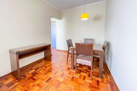 Apartamento à venda com 84m², 2 quartos e sem vagaSala