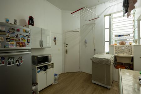 Apartamento para alugar com 70m², 2 quartos e 1 vagaÁrea de Serviço