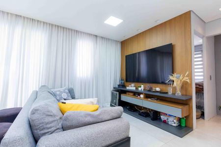 Apartamento à venda com 63m², 2 quartos e 1 vagaSala