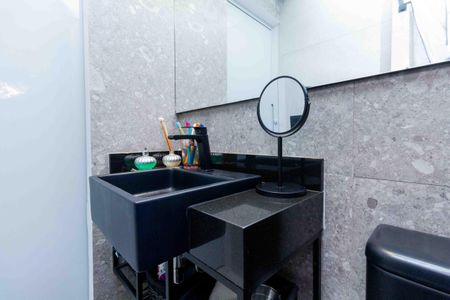 Apartamento à venda com 63m², 2 quartos e 1 vagaBanheiro 2