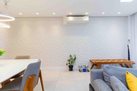 Apartamento à venda com 63m², 2 quartos e 1 vagaSala