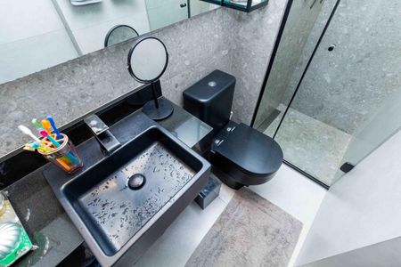 Apartamento à venda com 63m², 2 quartos e 1 vagaBanheiro 2