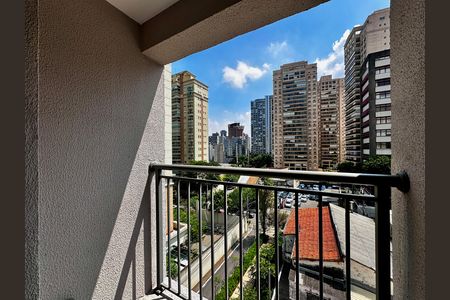 Studio à venda com 32m², 0 quarto e sem vaga Studio à venda com 32m², 0 quarto e sem vagaSacada