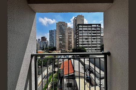 Studio à venda com 32m², 0 quarto e sem vaga Studio à venda com 32m², 0 quarto e sem vagaSacada