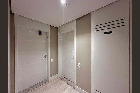 Studio à venda com 32m², 0 quarto e sem vaga Studio à venda com 32m², 0 quarto e sem vagaHall Apartamento