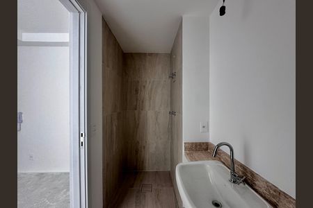 Studio à venda com 32m², 0 quarto e sem vaga Studio à venda com 32m², 0 quarto e sem vagaBanheiro