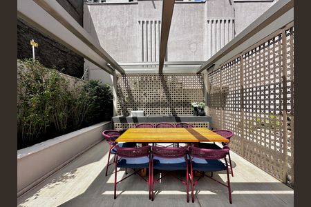 Studio à venda com 32m², 0 quarto e sem vaga Studio à venda com 32m², 0 quarto e sem vagaChurrasqueira