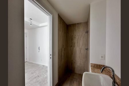 Studio à venda com 32m², 0 quarto e sem vaga Studio à venda com 32m², 0 quarto e sem vagaBanheiro