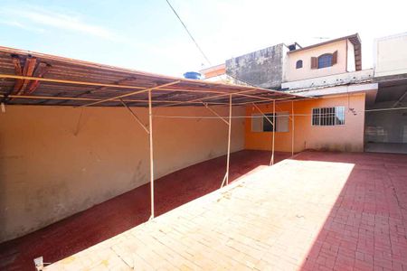 Casa à venda com 280m², 2 quartos e 3 vagas Casa à venda com 280m², 2 quartos e 3 vagasÁrea comum
