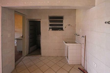Casa à venda com 280m², 2 quartos e 3 vagas Casa à venda com 280m², 2 quartos e 3 vagasÁrea de Serviço