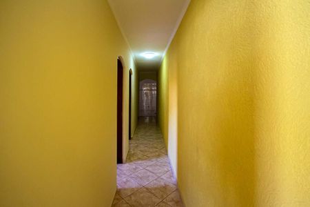 Casa à venda com 280m², 2 quartos e 3 vagas Casa à venda com 280m², 2 quartos e 3 vagasCorredor