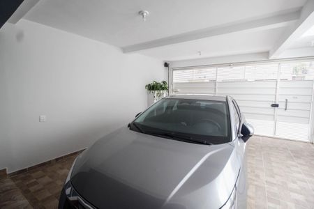 Casa à venda com 350m², 6 quartos e 2 vagas Casa à venda com 350m², 6 quartos e 2 vagasGaragem