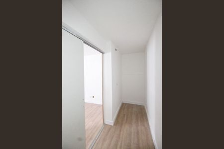 Casa à venda com 350m², 6 quartos e 2 vagas Casa à venda com 350m², 6 quartos e 2 vagasSuíte Closet Casa 2