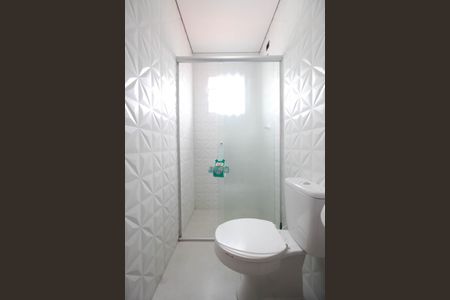 Casa à venda com 350m², 6 quartos e 2 vagas Casa à venda com 350m², 6 quartos e 2 vagasBanheiro de serviço casa 1