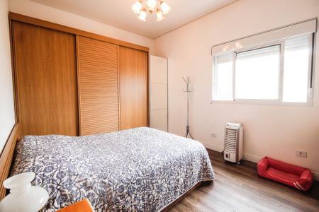 Casa à venda com 350m², 6 quartos e 2 vagas Casa à venda com 350m², 6 quartos e 2 vagasSuíte 2 casa 1