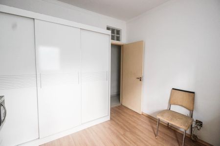 Casa à venda com 350m², 6 quartos e 2 vagas Casa à venda com 350m², 6 quartos e 2 vagasQuarto 2 casa 2