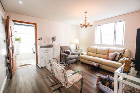 Casa à venda com 350m², 6 quartos e 2 vagas Casa à venda com 350m², 6 quartos e 2 vagasSala casa 1