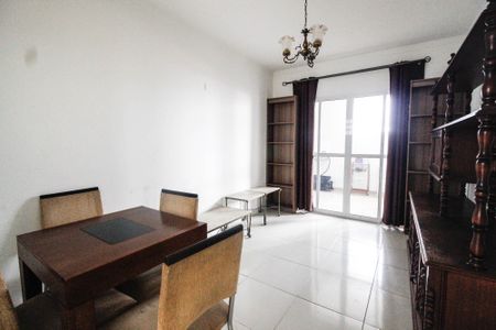 Casa à venda com 350m², 6 quartos e 2 vagas Casa à venda com 350m², 6 quartos e 2 vagasSala casa 2