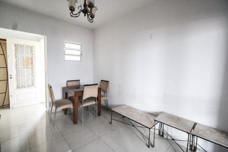 Casa à venda com 350m², 6 quartos e 2 vagas Casa à venda com 350m², 6 quartos e 2 vagasSala casa 2