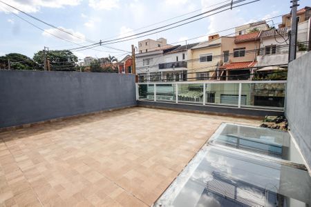 Casa à venda com 350m², 6 quartos e 2 vagas Casa à venda com 350m², 6 quartos e 2 vagasSuíte Varanda casa 1