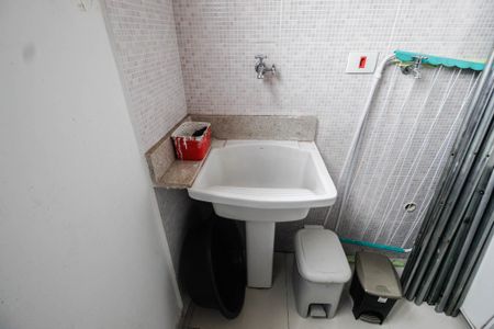 Casa à venda com 350m², 6 quartos e 2 vagas Casa à venda com 350m², 6 quartos e 2 vagasÁrea de serviço casa 2