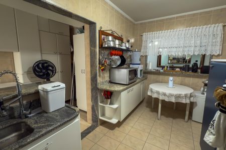 Apartamento para alugar com 135m², 3 quartos e 2 vagasCozinha