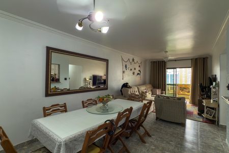 Apartamento para alugar com 135m², 3 quartos e 2 vagasSala