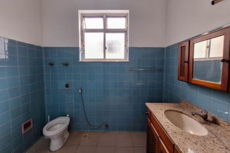Apartamento para alugar com 129m², 2 quartos e sem vagaBanheiro