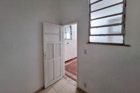 Apartamento para alugar com 129m², 2 quartos e sem vagaQuarto de Serviço