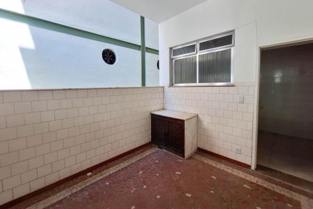 Apartamento para alugar com 129m², 2 quartos e sem vagaÁrea de Serviço