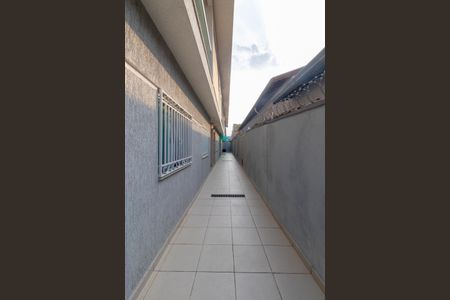 Casa de condomínio à venda com 71m², 2 quartos e 1 vagaCorredor